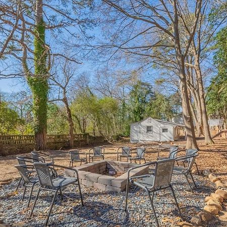 Cara'S Cottage 2 Miles From Sanford Stadium Athens Exterior photo